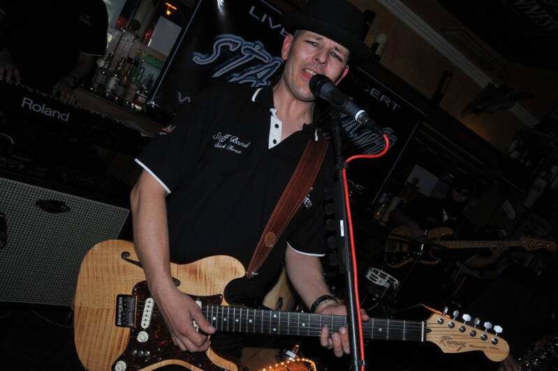 fp2_6553-standard.jpg