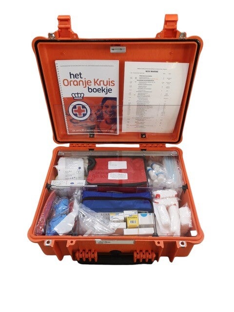 First aid case sea-vessels and fishing vessels