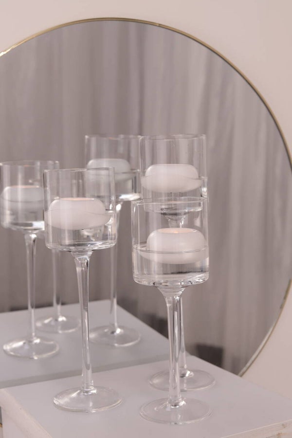 Bougeoirs en verre sur pied