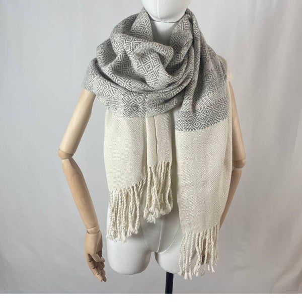 Châle alpaga chevrons gris et blancs