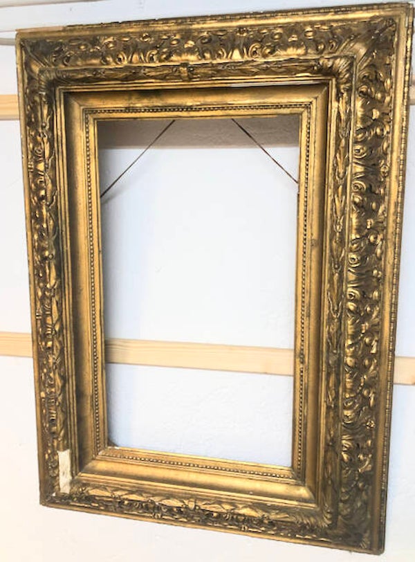 grosser Rahmen, unrestauriert