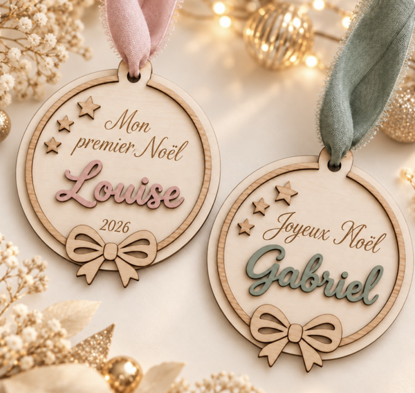 Boule de Noël personnalisée en bois – Prénom en relief