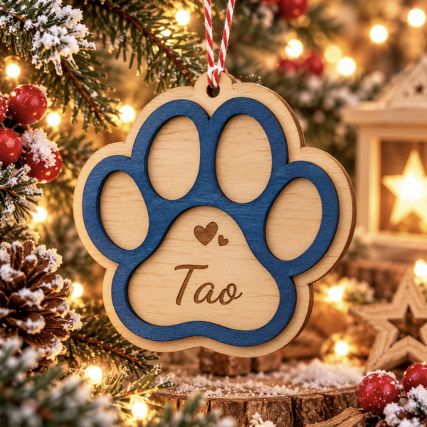 Boule de Noël patte d'animal personnalisée en bois