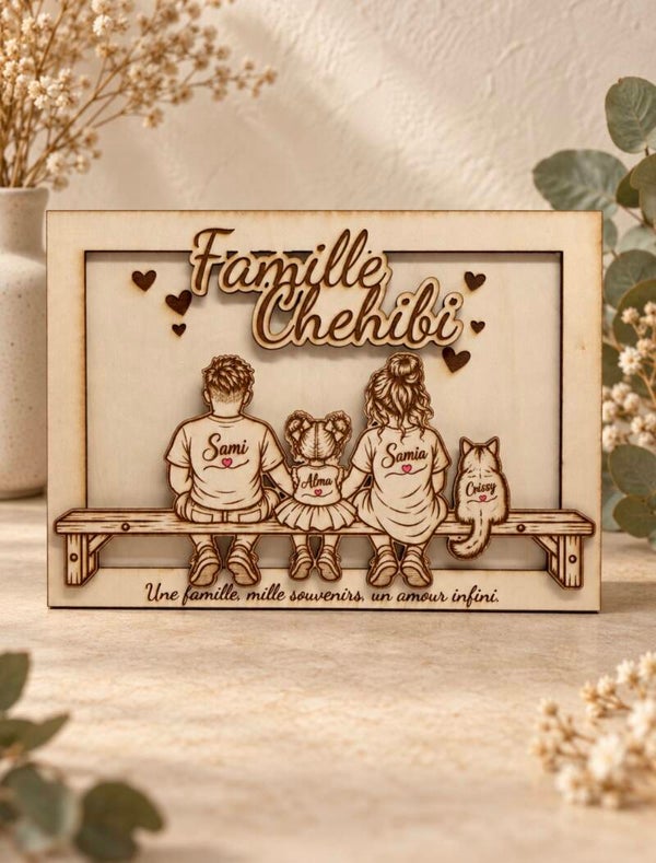 Cadre famille personnalisé en bois gravé – Portrait sur banc