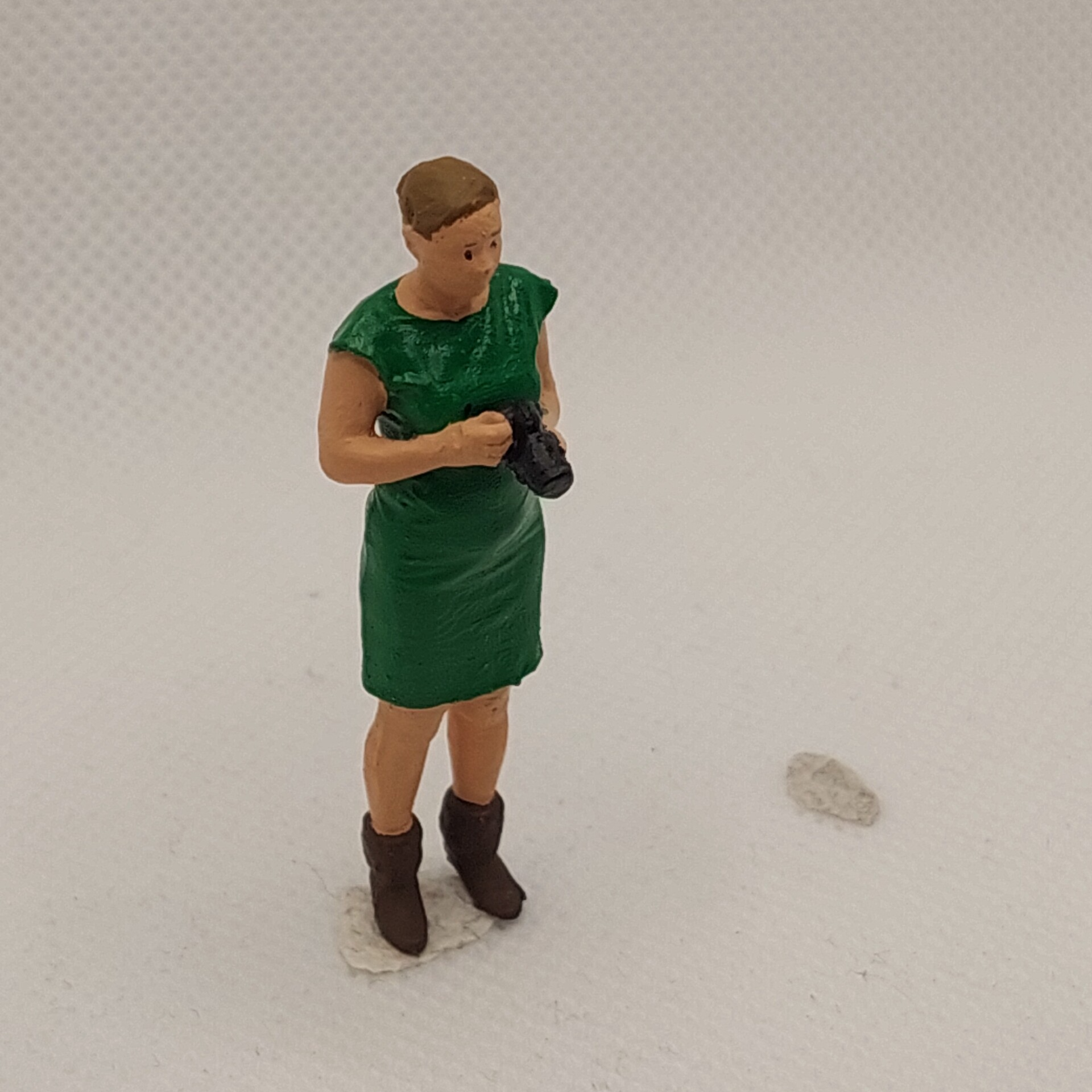 K014 Dame mit Fotoapparat