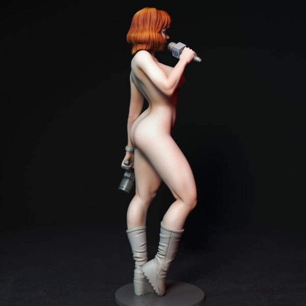 April O´Neil_Nacktfotos