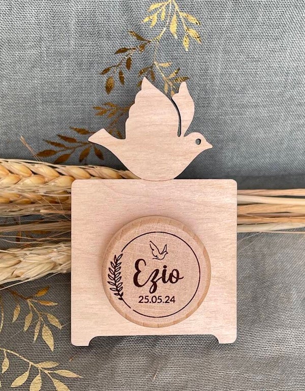 Bouchon de vin en bois et liège "Baptême" 5