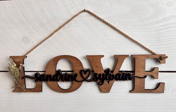 Décoration murale personnalisée "LOVE"