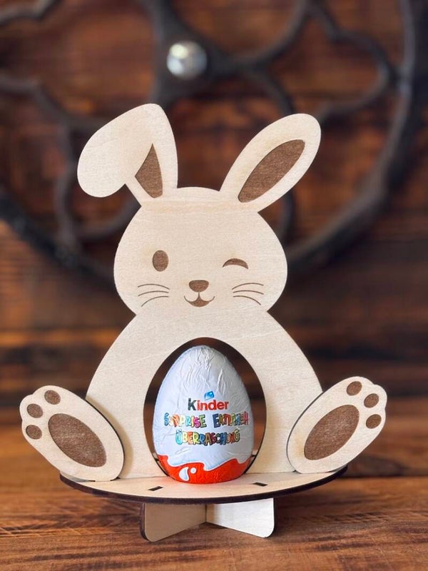 Lapin de Pâques (oeufs kinder) 3