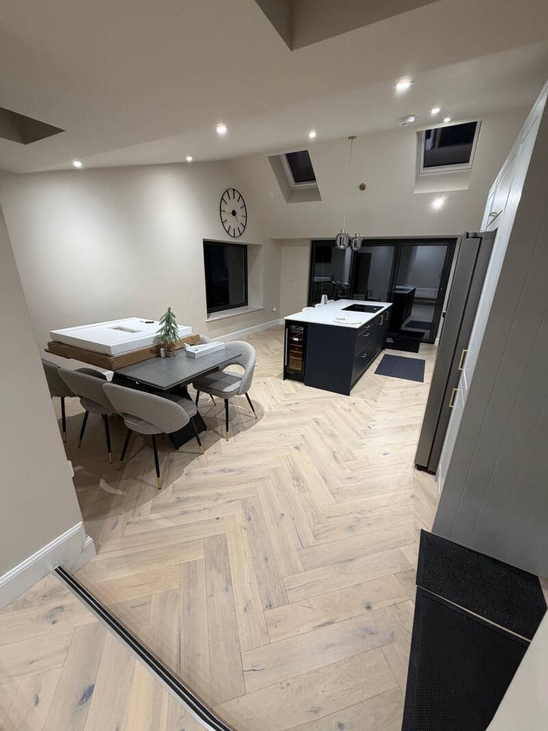 image4-2-standard-hj6dsw.jpg