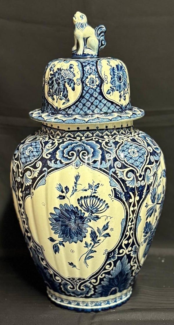 Prachtige Vintage Delfts Blauwe Dekselvaas – Petrus Regout Maastricht