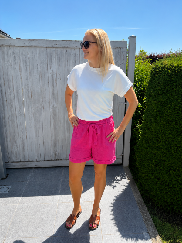Fuchsia short in tetra stof