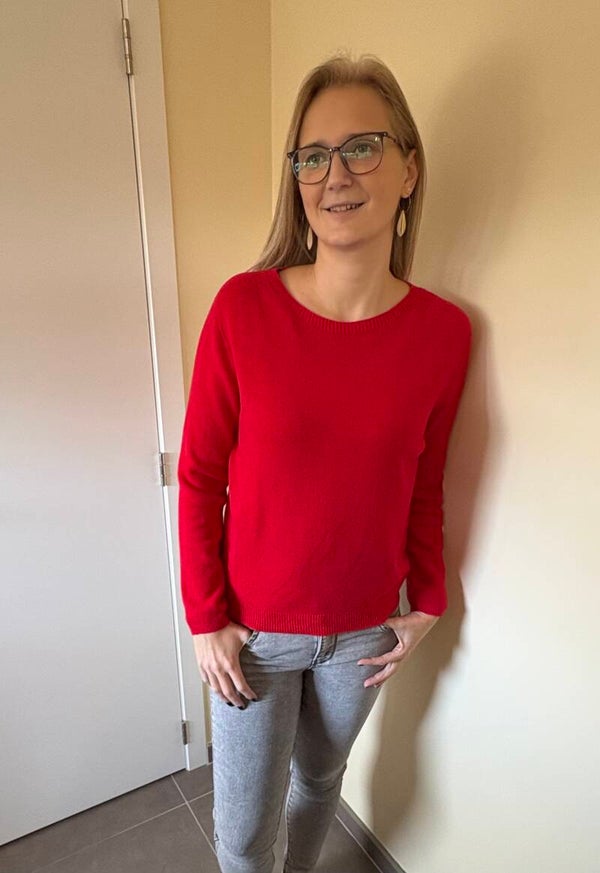 Dunne gebreide rode pull