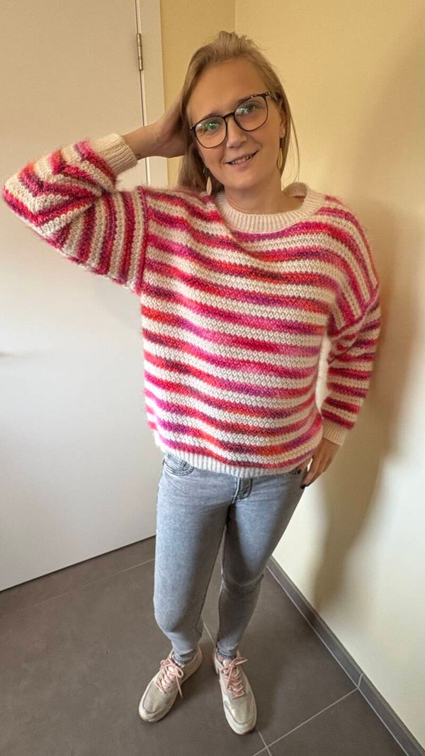 Gebreide gestreepte pull (roos/beige)