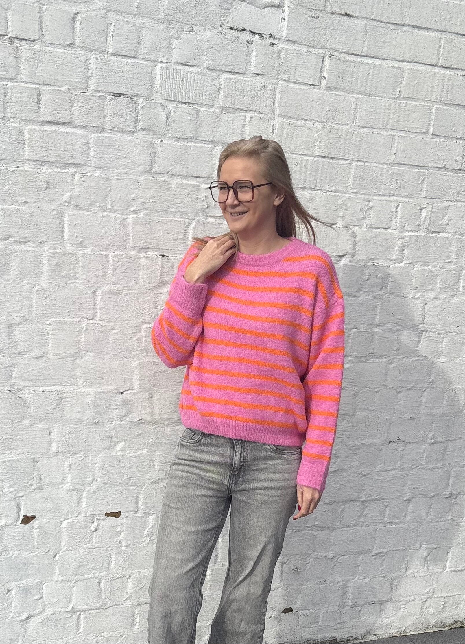 Roze pull met strepen