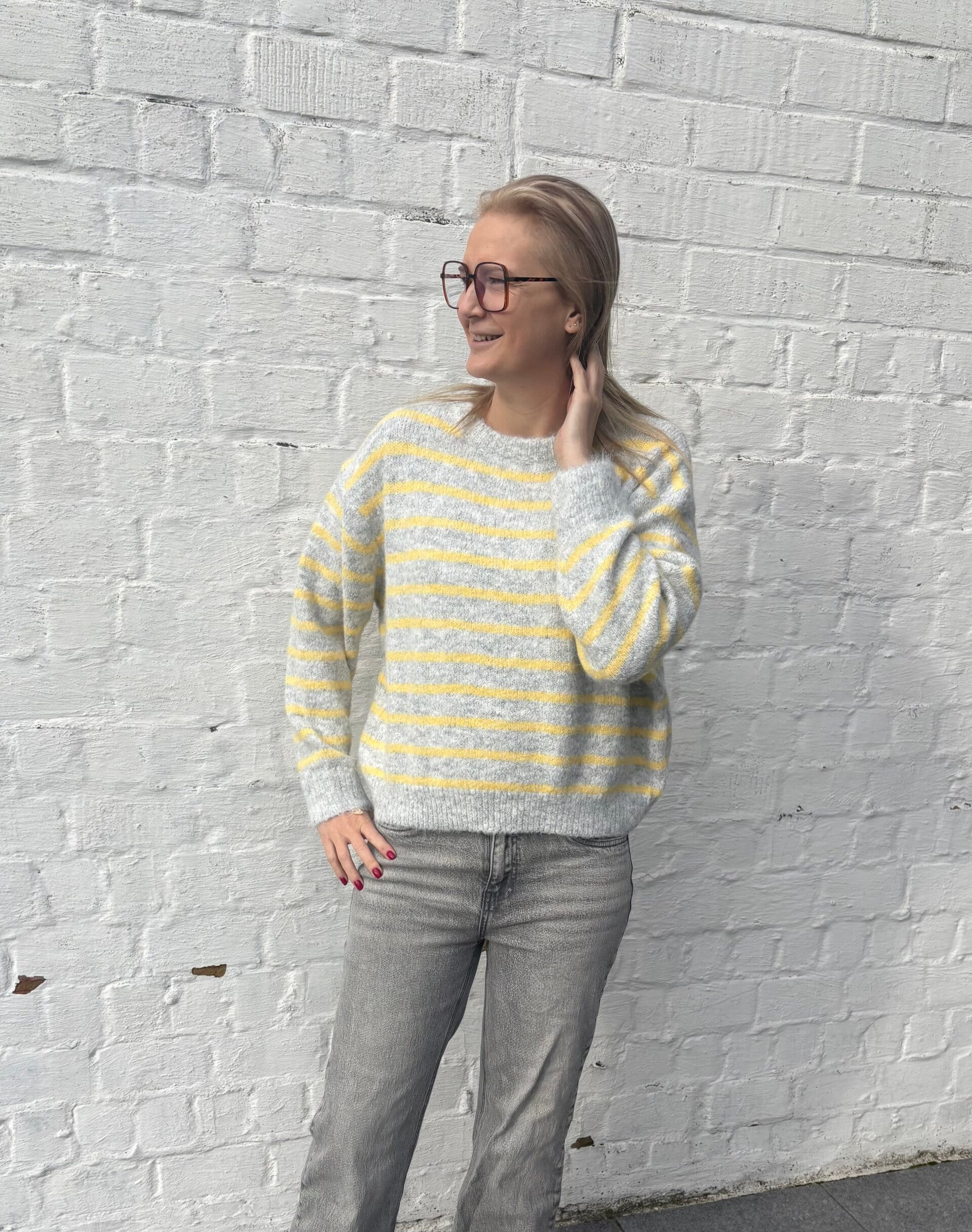 Grijs/geel gestreepte pull