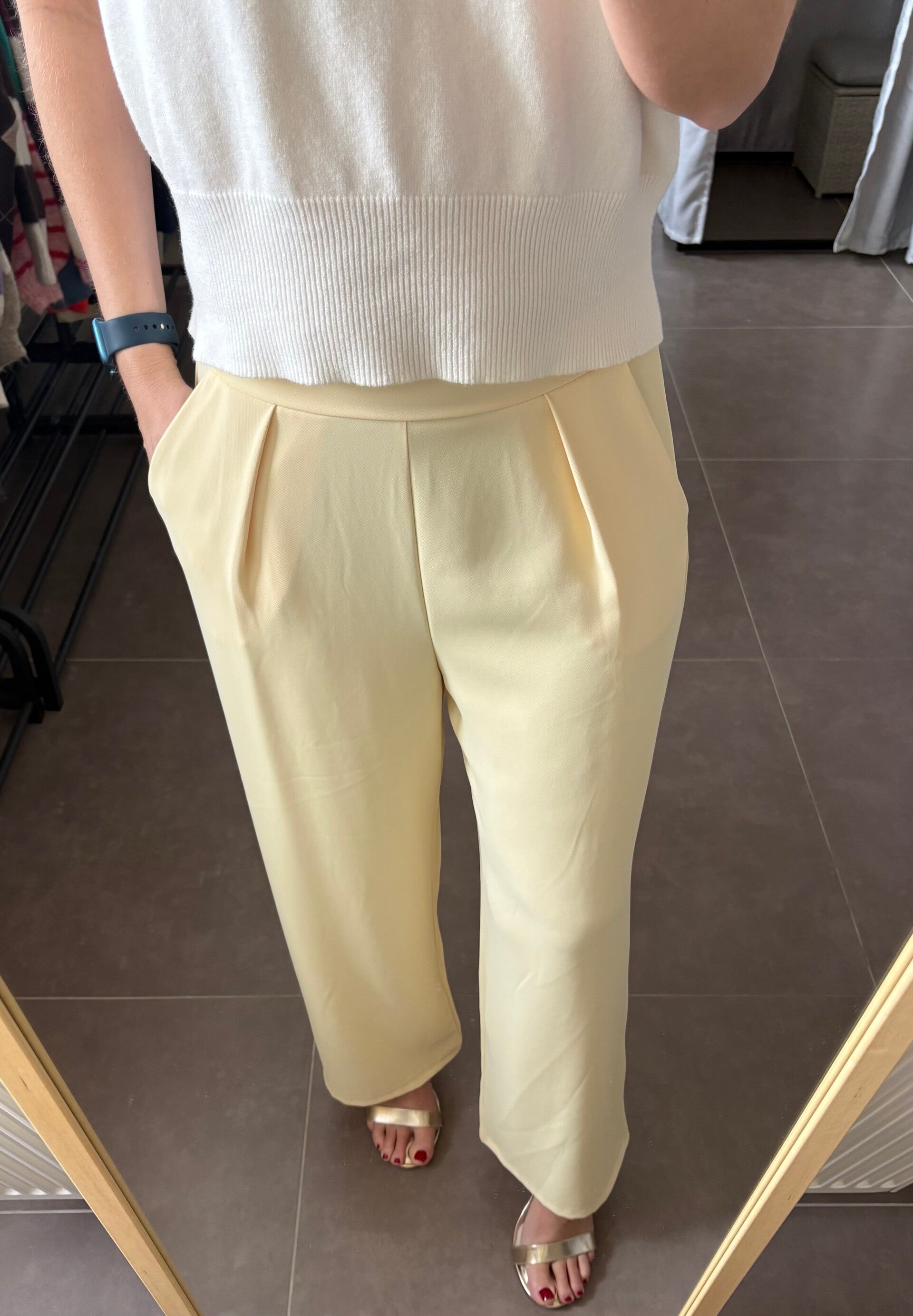 Gele broek met elastische band