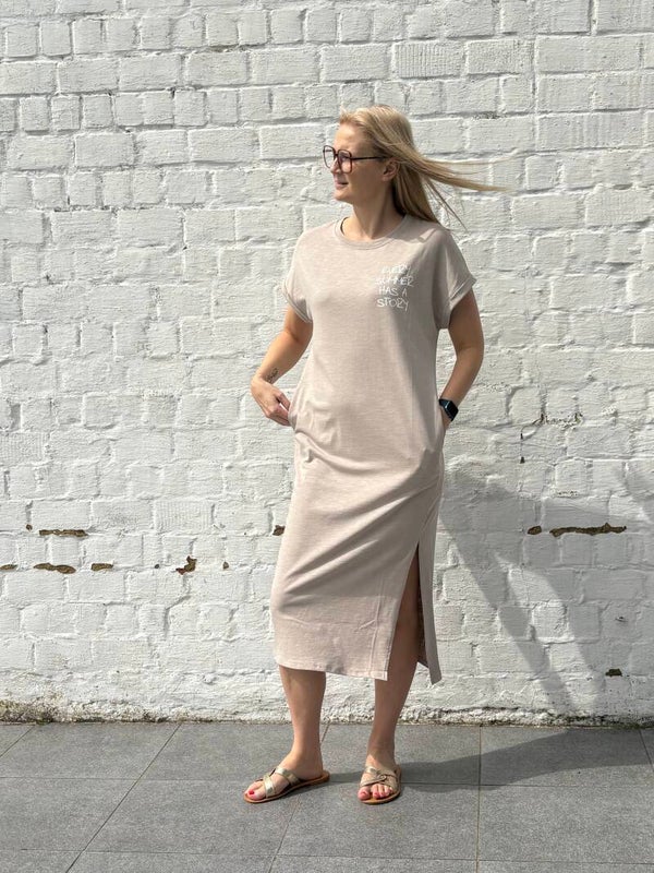 Lange beige jurk