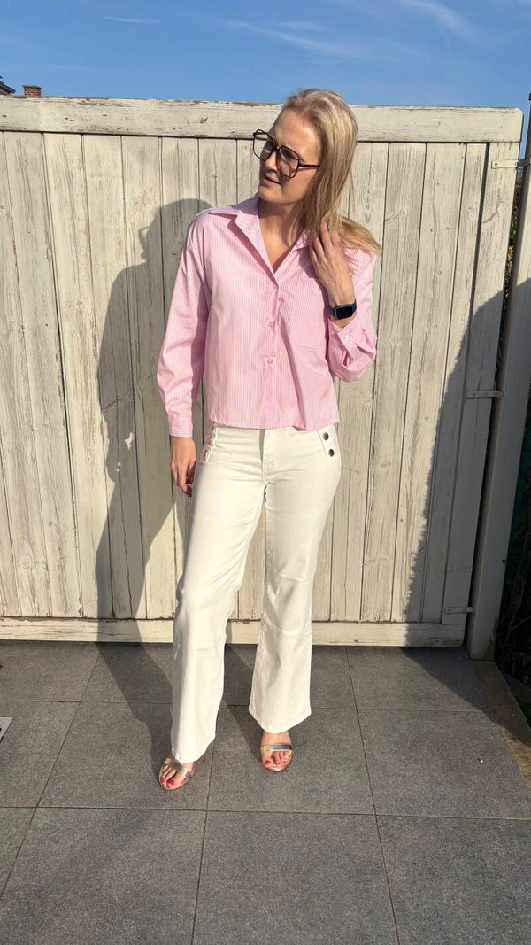Roze blouse met fijne witte streep