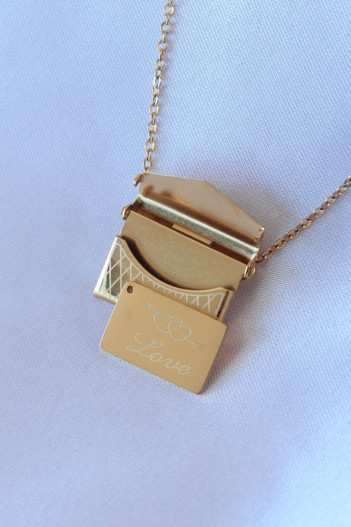 Chaîne à Graver enveloppe dorée