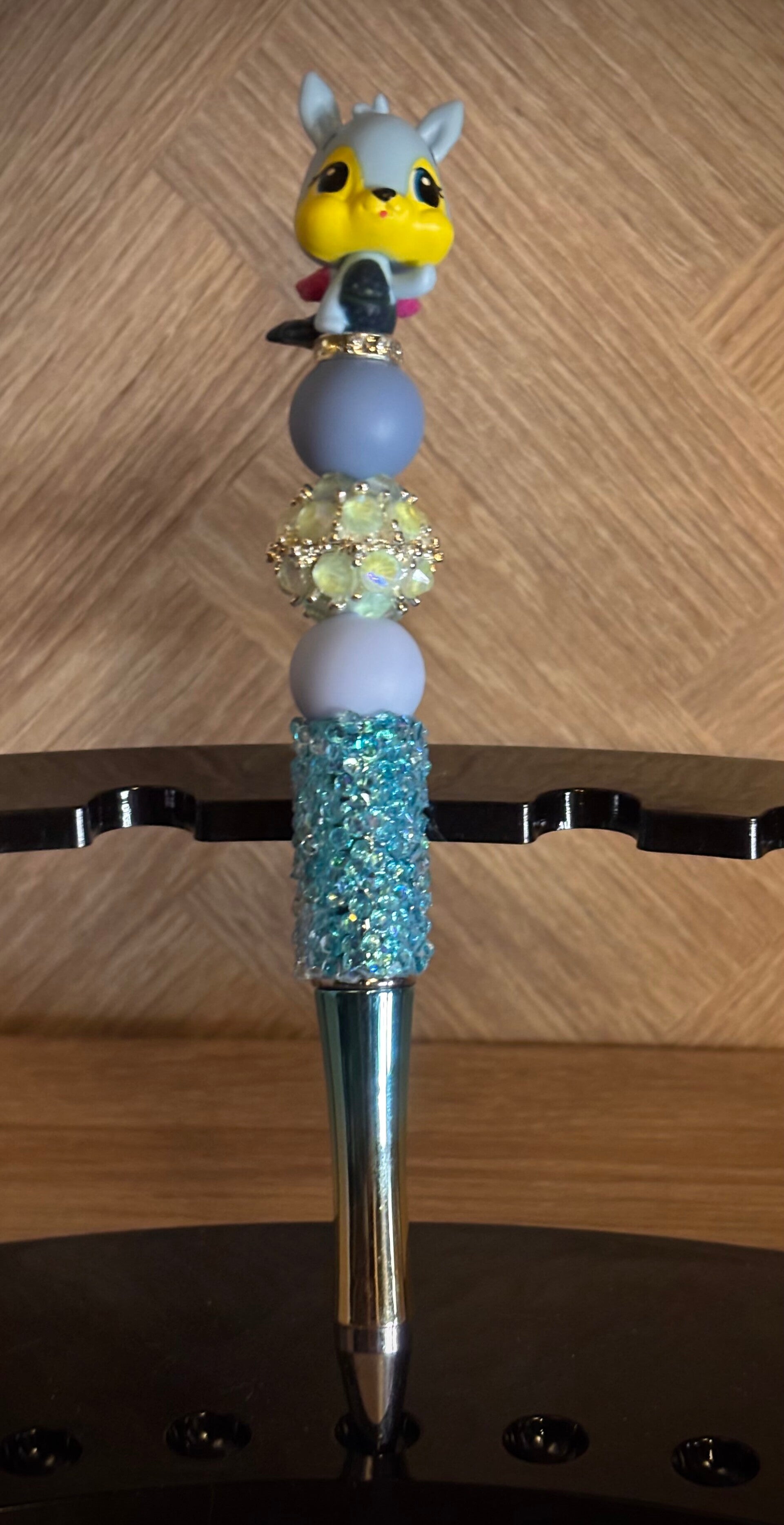 Mankeert met zeemeermin staart