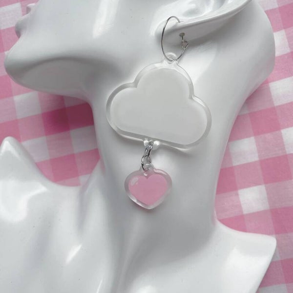 DANGLING LOVE EARRINGS
