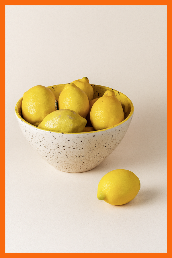 Keramische saladeschaal 1,5l spikkel- geel