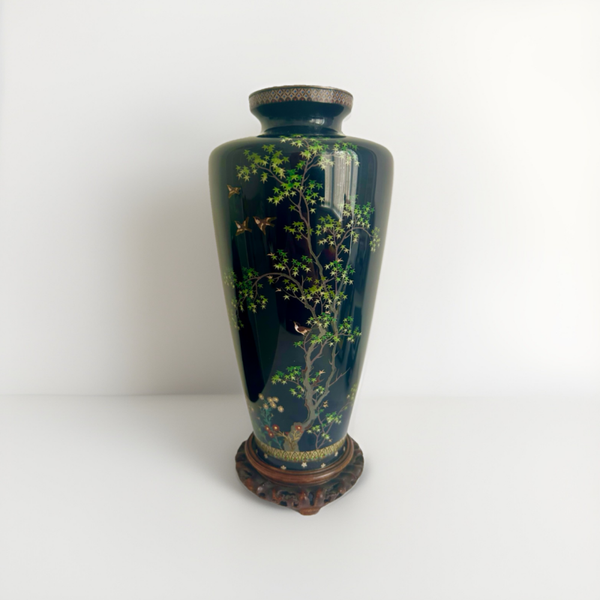 A Fine Large Teisho Meiji Japanese Cloisonne Vase in Gold and Silver Wire - Attributed to Hayashi Kodenji
