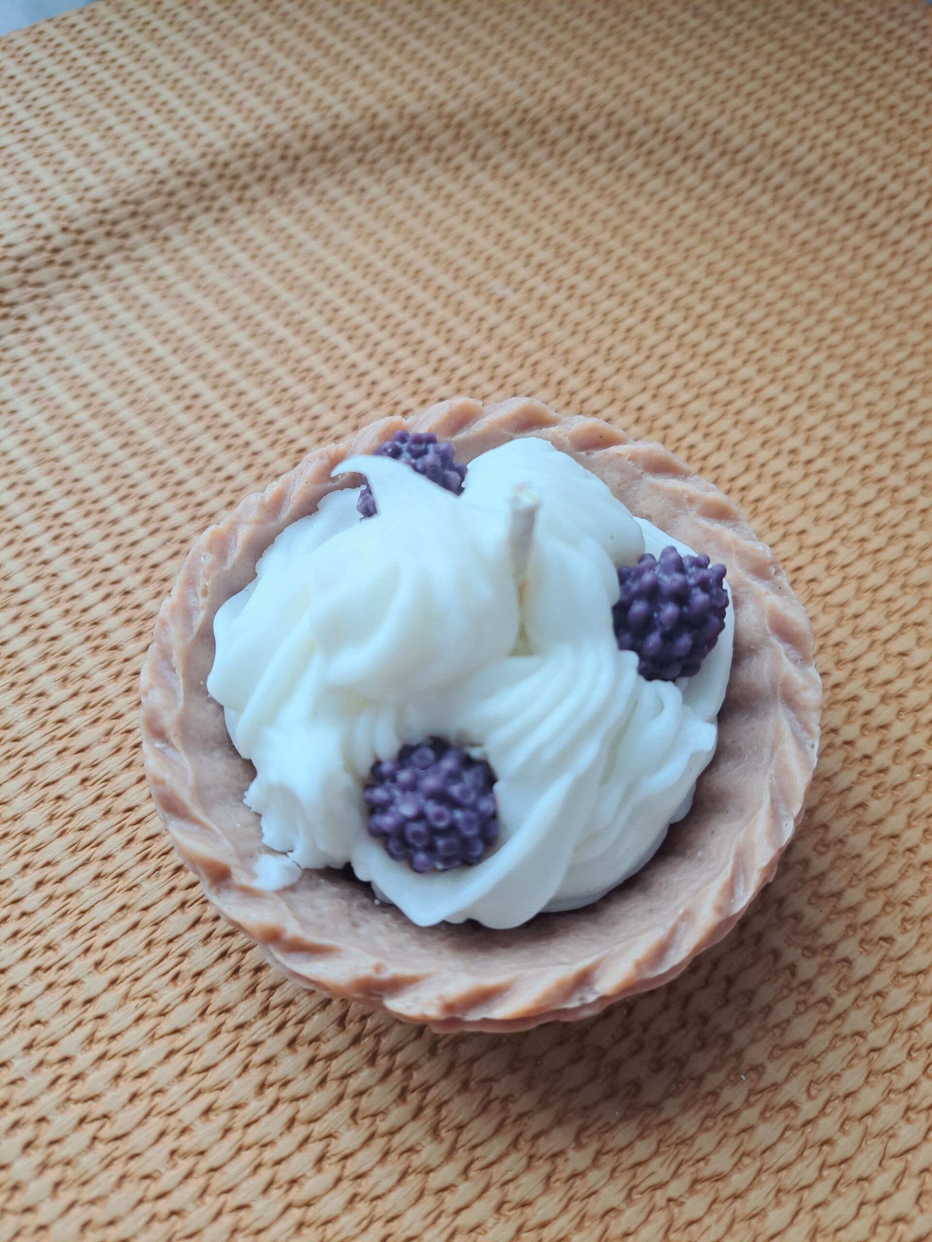 Muffin Keks Brombeer Kerze