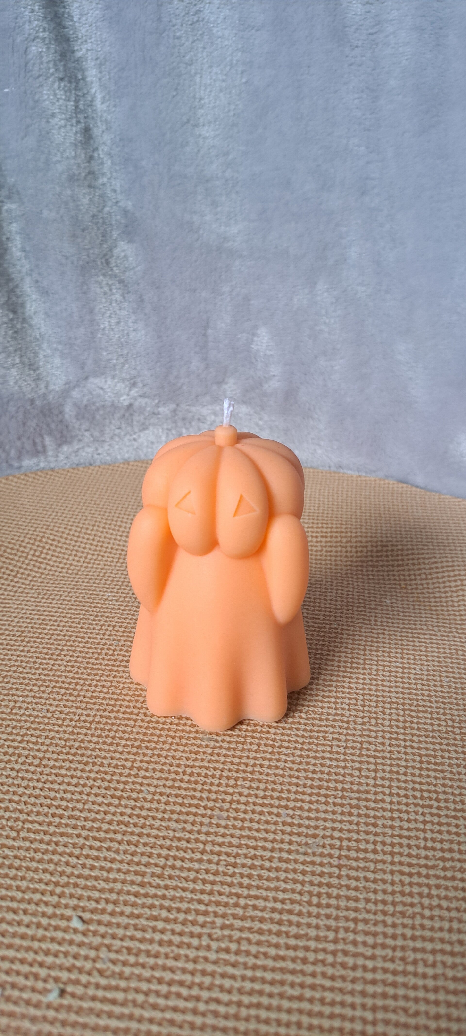 Geist mit einem Kürbis