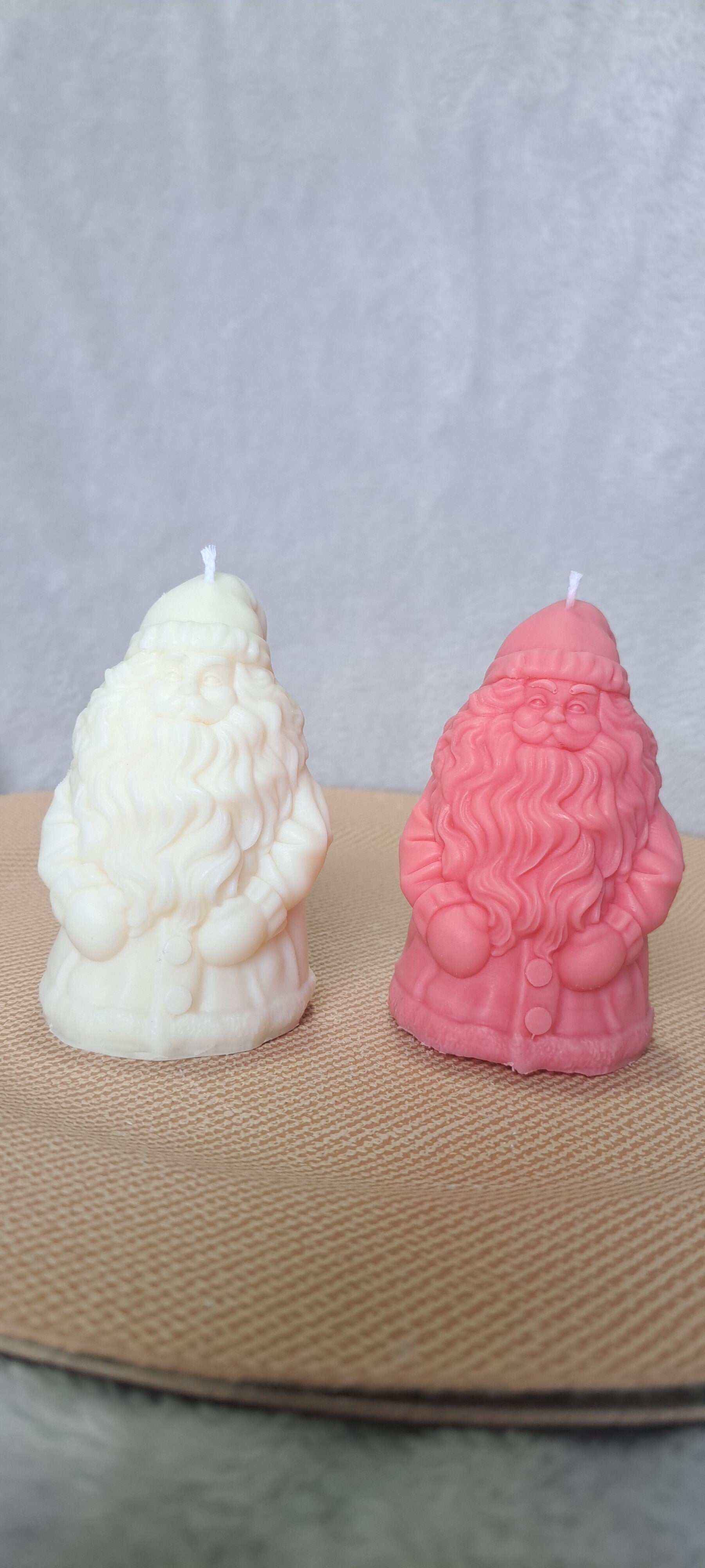 Weihnachtsmann mit einem langen Bart