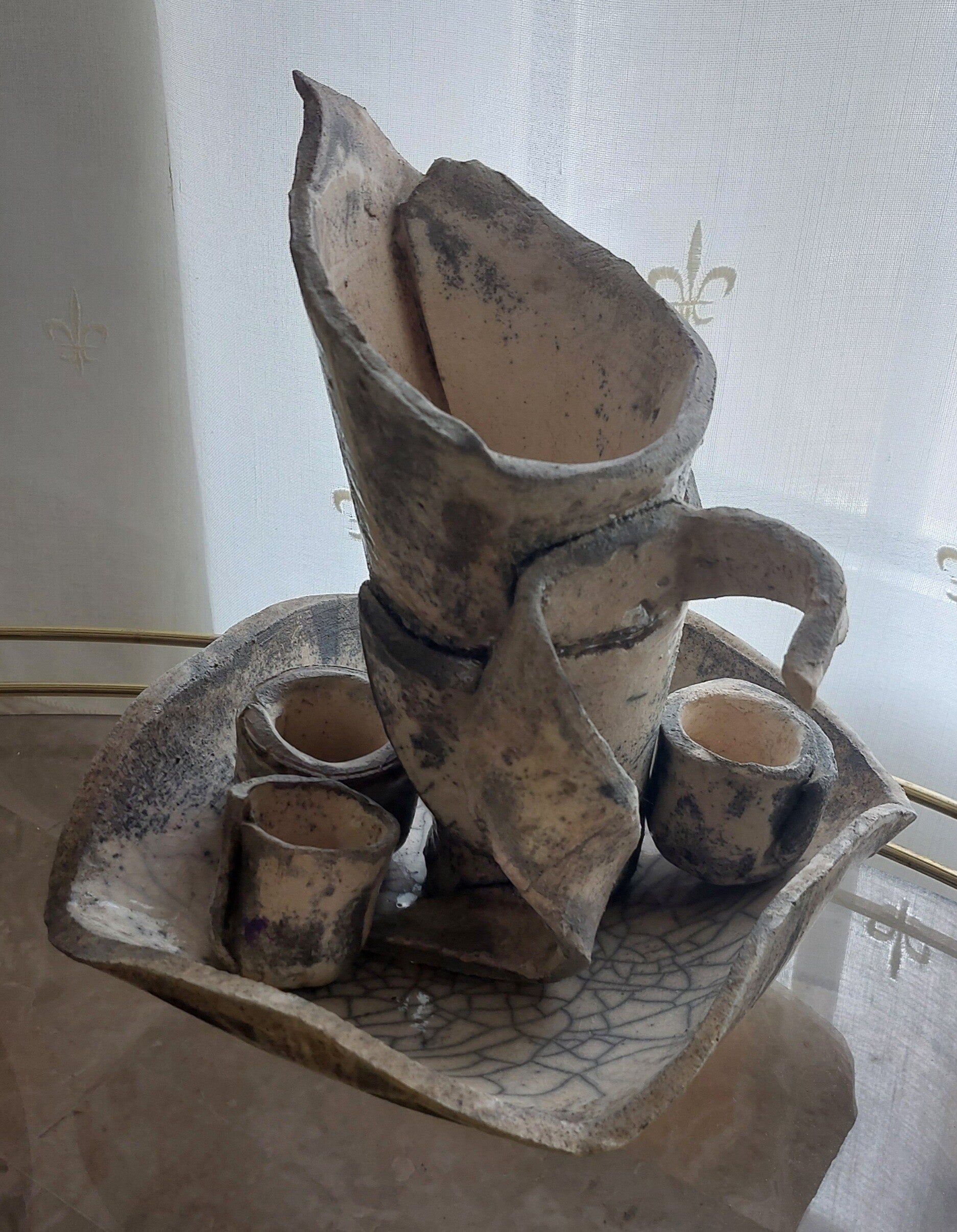 Set Caraffa , vassoio e 2 tazzine in tecnica Raku