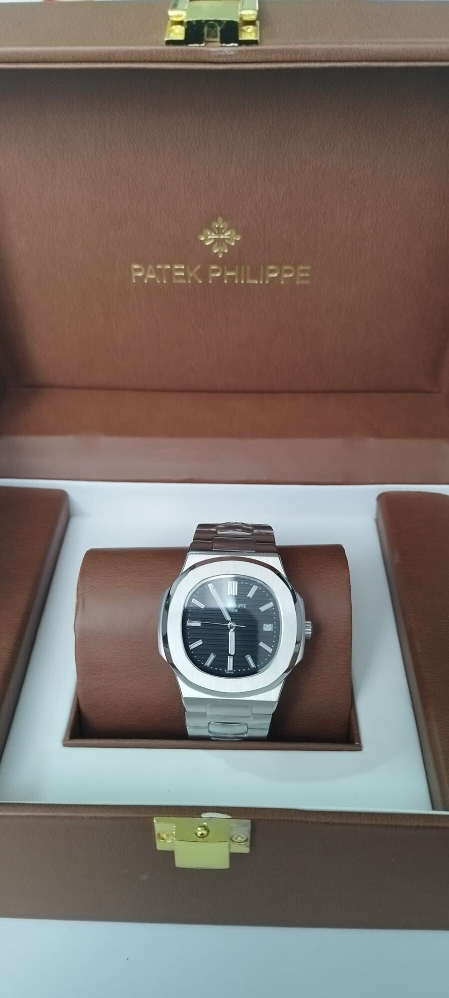 Patek Philippe Nautilus 5711 Steel Dial Negro