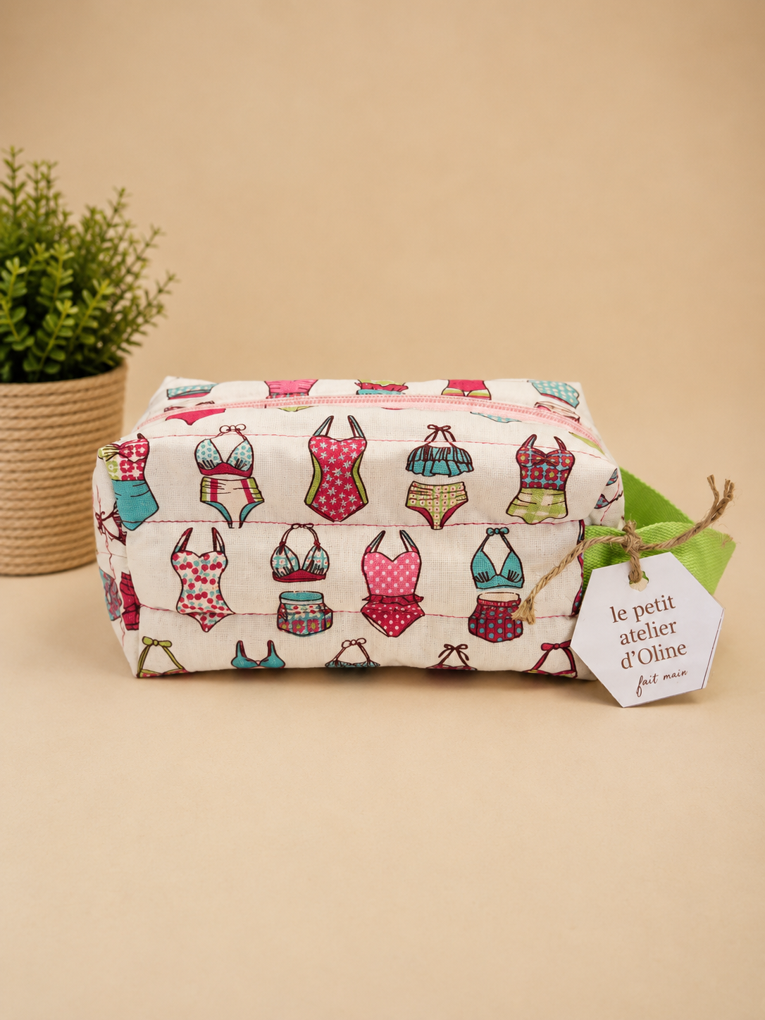 TROUSSE DE TOILETTE/ VOYAGE