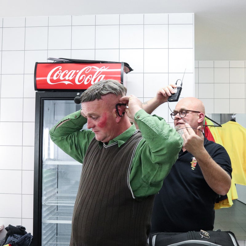23geentijdteverliezenheadsetopengaanaangekomenbijdeposthoorn-1.jpg