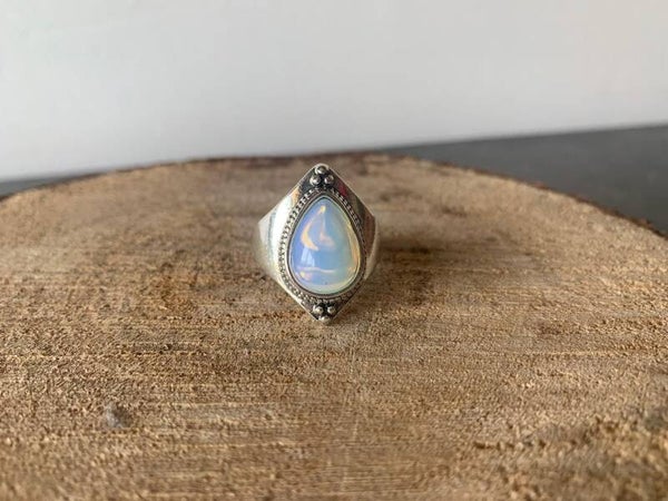 Dames ring ( maansteen)