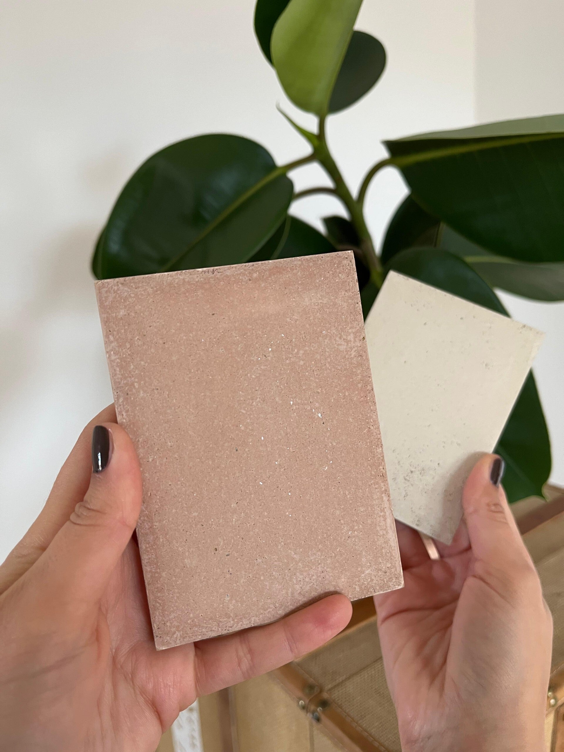 Kalkspachtel im Raum