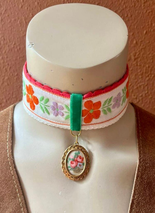 Bonsoir Saar vintage remade choker #6