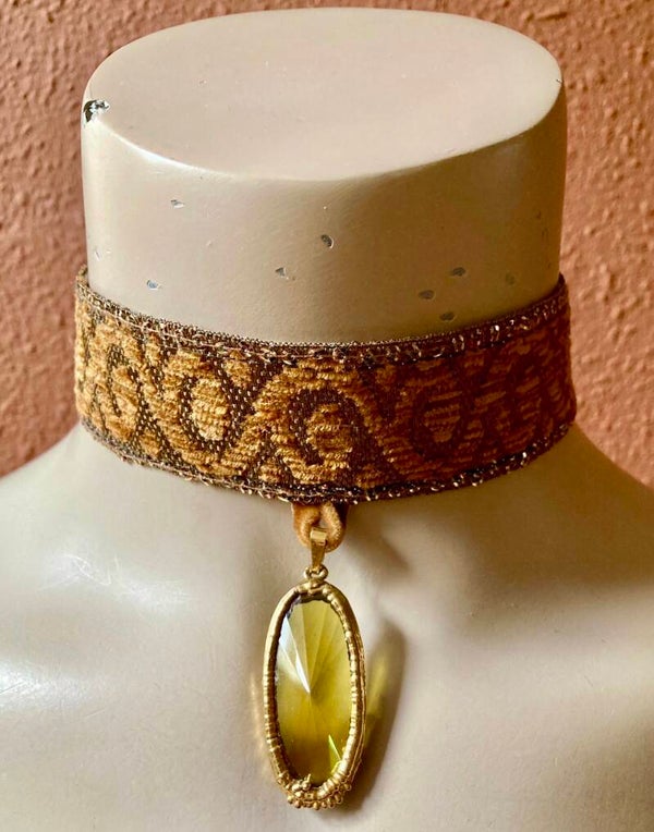 Bonsoir Saar vintage remade choker #55