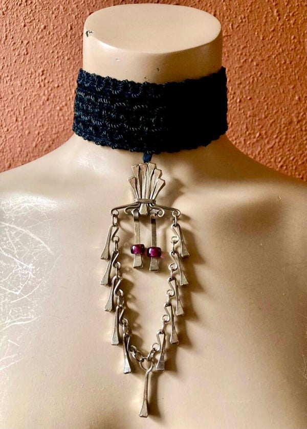 Bonsoir Saar vintage remade choker #62