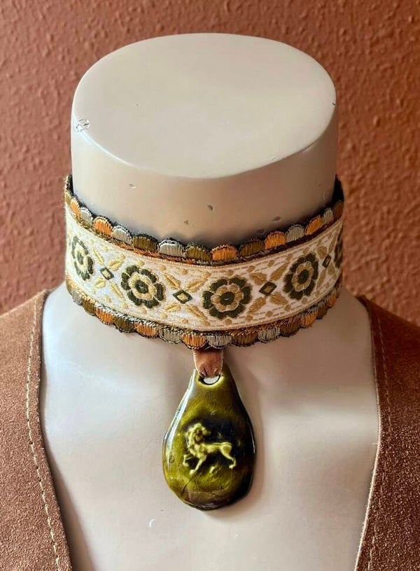 Bonsoir Saar vintage remade choker #10