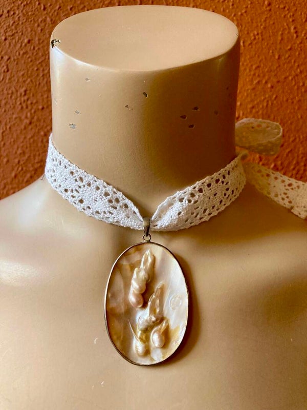 Bonsoir Saar vintage remade choker #51