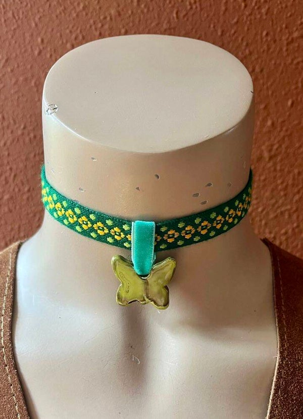 Bonsoir Saar vintage remade choker #16
