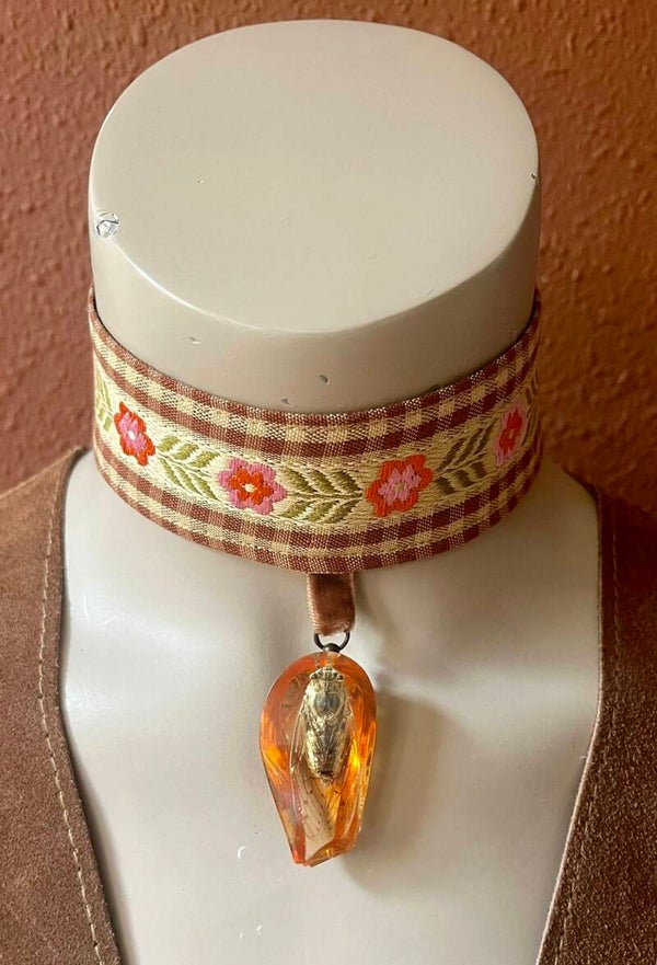 Bonsoir Saar vintage remade choker #29