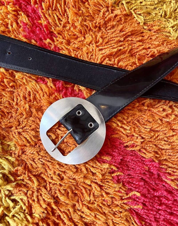 Black Magic Woman 60s vinyl belt