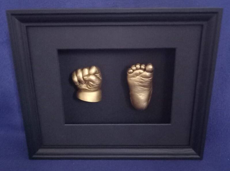 Leaflike Lifecasting voetje en handje in een lijst