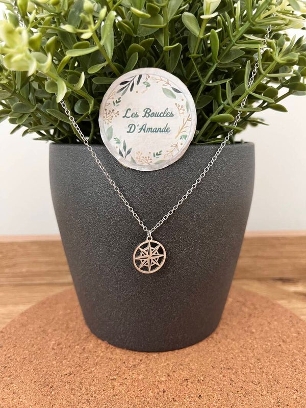 Collier argenté étoile