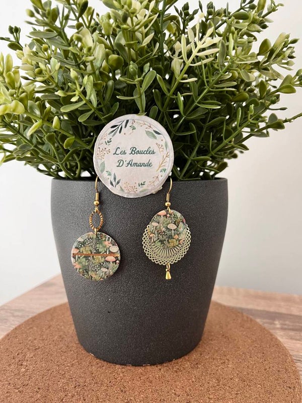 Asymétrique ballade en forêt version 2