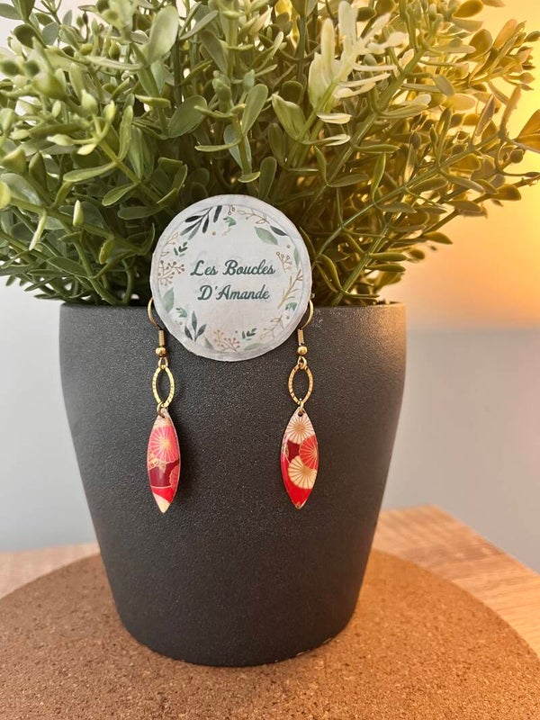 Boucles rouges navette dorée