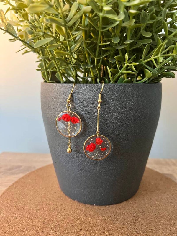 Boucle florale asymétrique coquelicot dorée taille moyenne